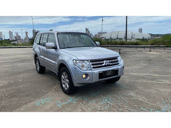 MITSUBISHI PAJERO FULL 3.2 GLS 4X4 16V TURBO INTERCOOLER DIESEL 4P AUTOMÁTICO